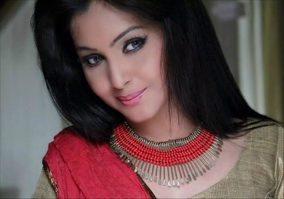 Shubhangi Atre - Wiki, Hot Pictures, Husband, Age, Trivia