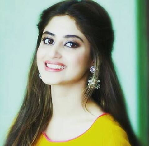 Sajal Ali - Hot Pics, Wiki, Husband, Age, Bollywood movie