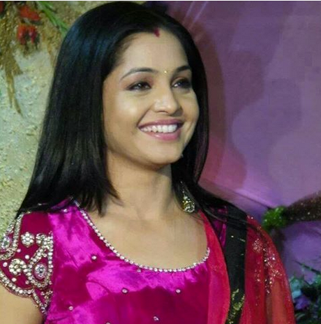 Shubhangi Atre - Wiki, Hot Pictures, Husband, Age, Trivia